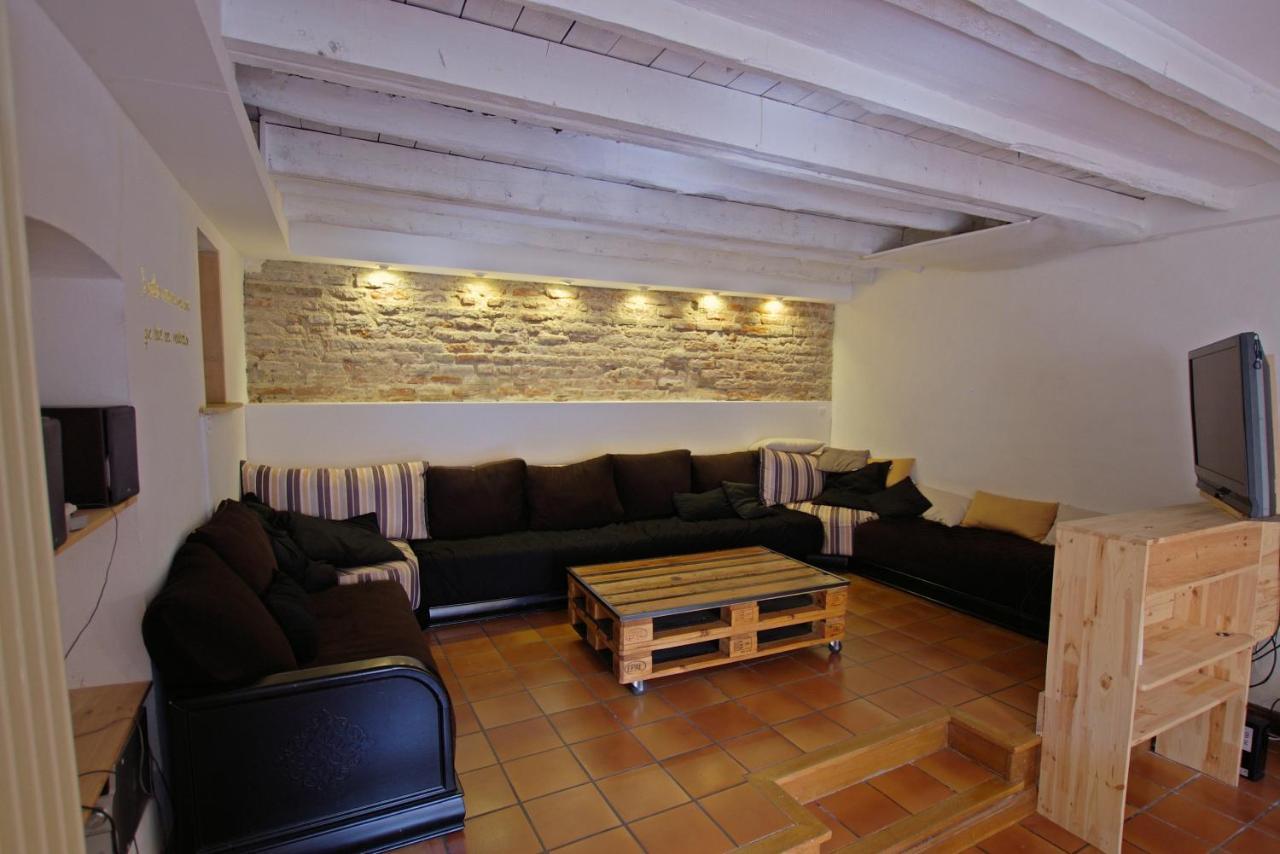 Hostel Les Cordees Liees Albi Exterior foto